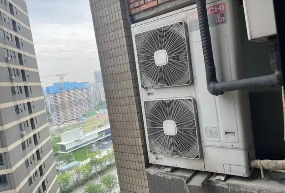 7万多的日立空调故障不断，业主拆开怒了：